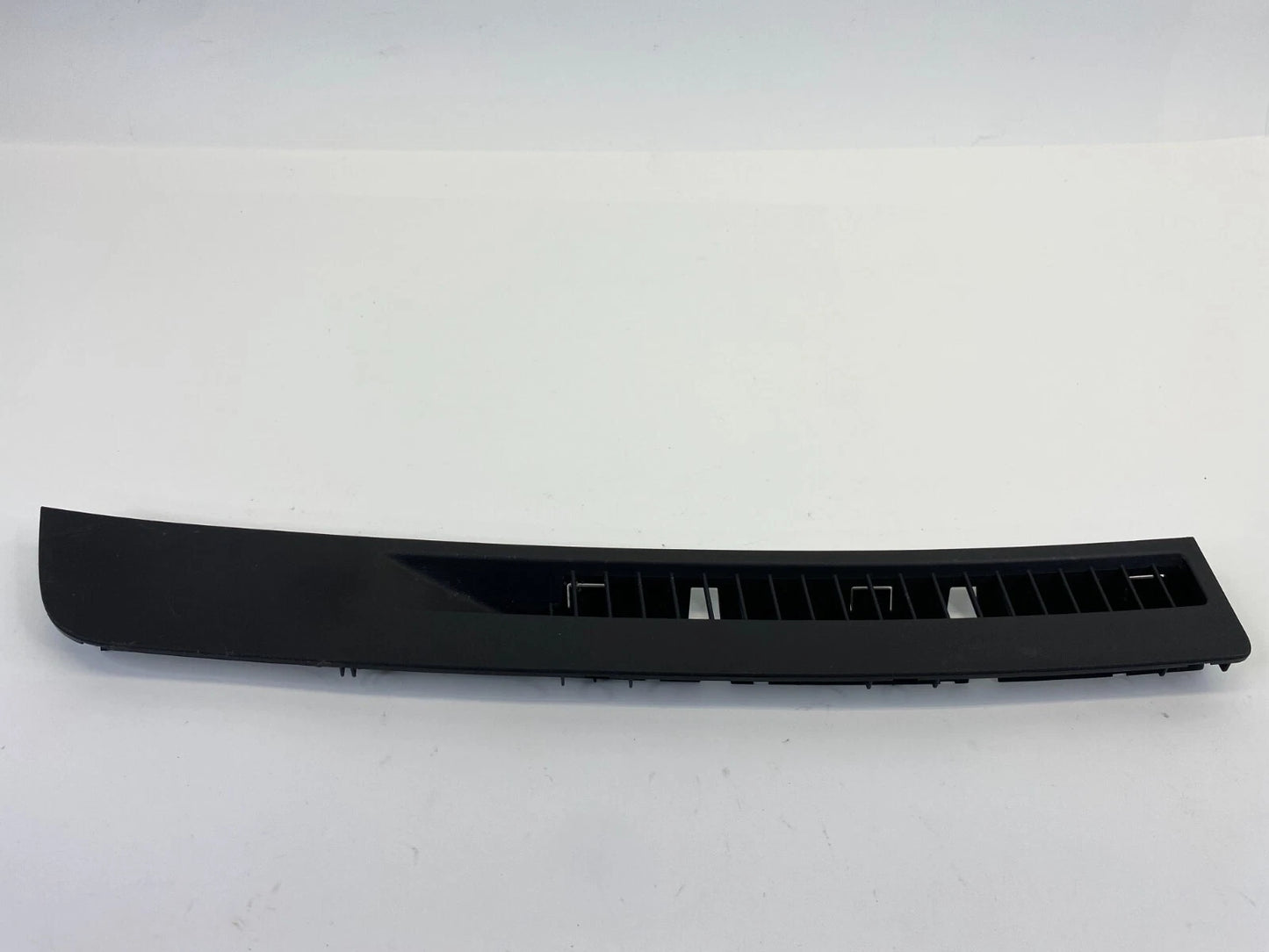 2007 2008 INFINITI G35 DASH RIGHT SIDE DEFROSTER GRILLE VENT 68742-JK00A OEM