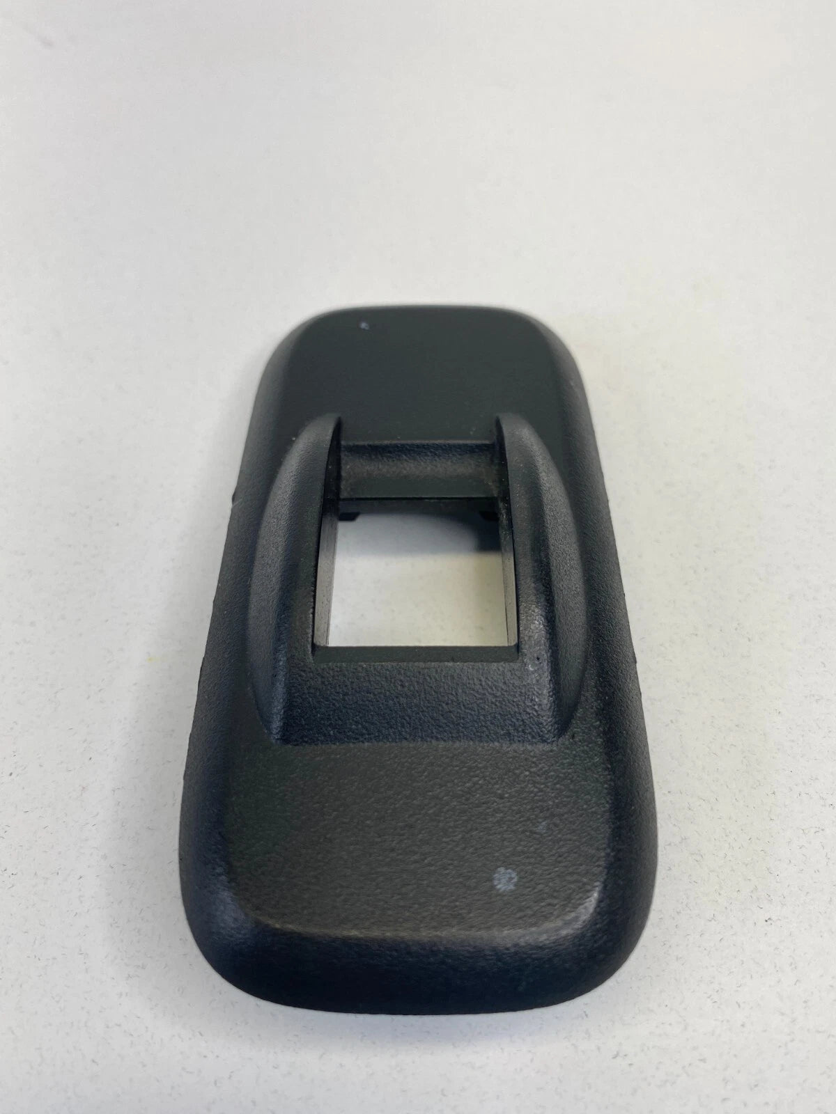 2005-2008 SAAB 9-7X REAR LEFT SIDE WINDOW SWITCH TRIM BEZEL 800983 OEM