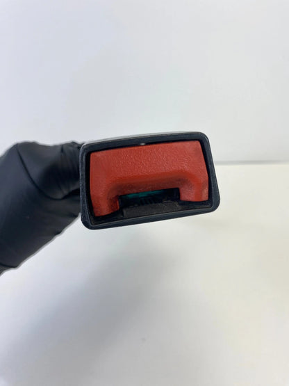 2008-2012 DODGE CALIBER FRONT LEFT DRIVER SEAT BELT BUCKLE END OEM 1JB451DVAA