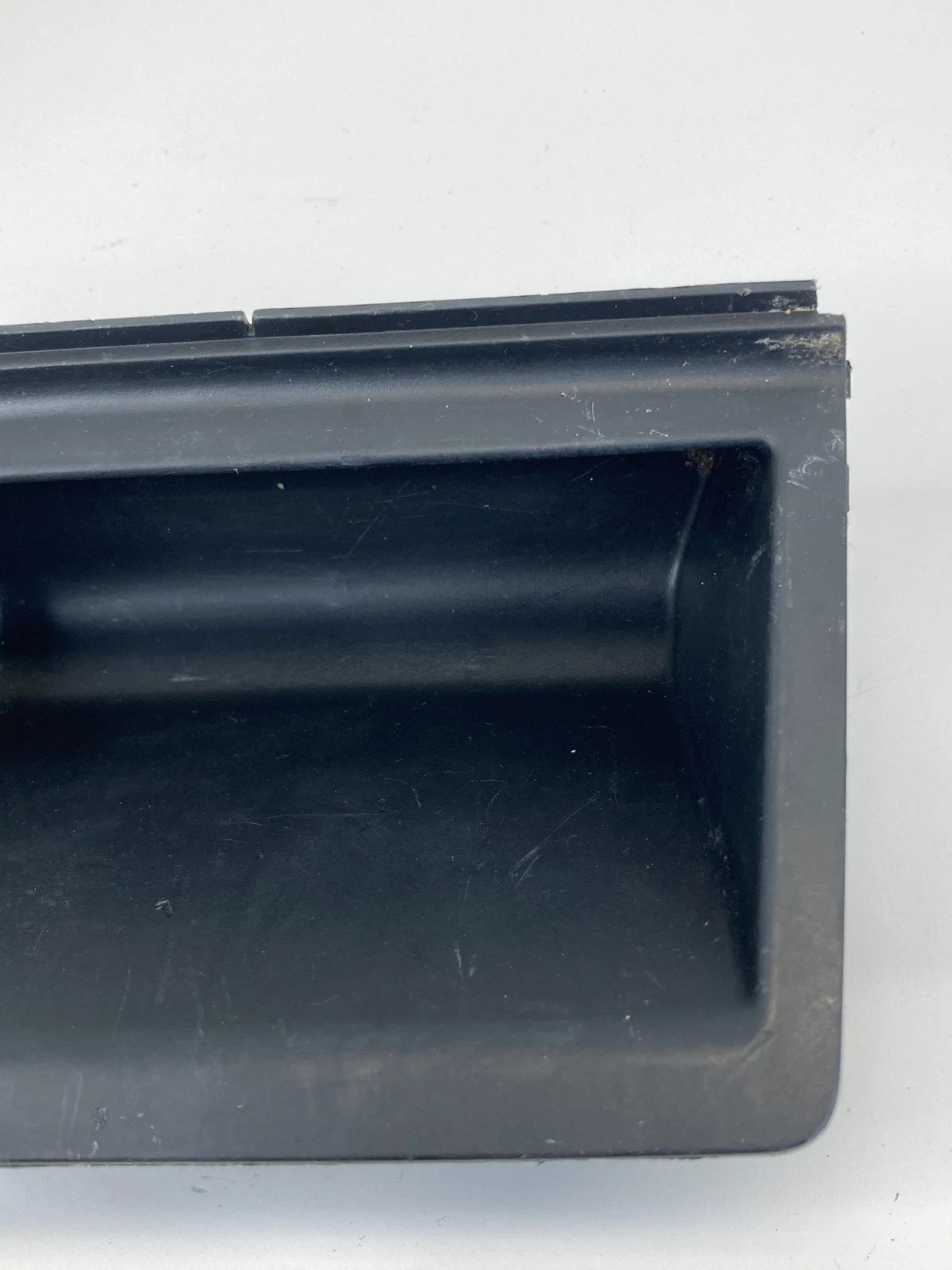 2008-2012 LAND ROVER LR2 CENTER CONSOLE STORAGE COMPARTMENT 6H52-1706B08-ADW OEM