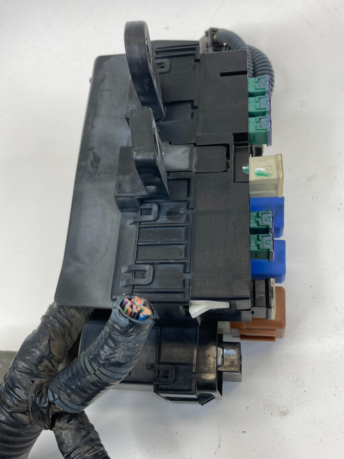 01-04 Nissan Pathfinder 3.5L 4WD Under Hood Fuse Relay Box Fusebox 24382-4W000