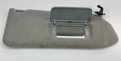 2003 2004 HONDA PILOT RIGHT PASSENGER SIDE SUNVISOR SUN VISOR SHADE W/ LIGHT OEM