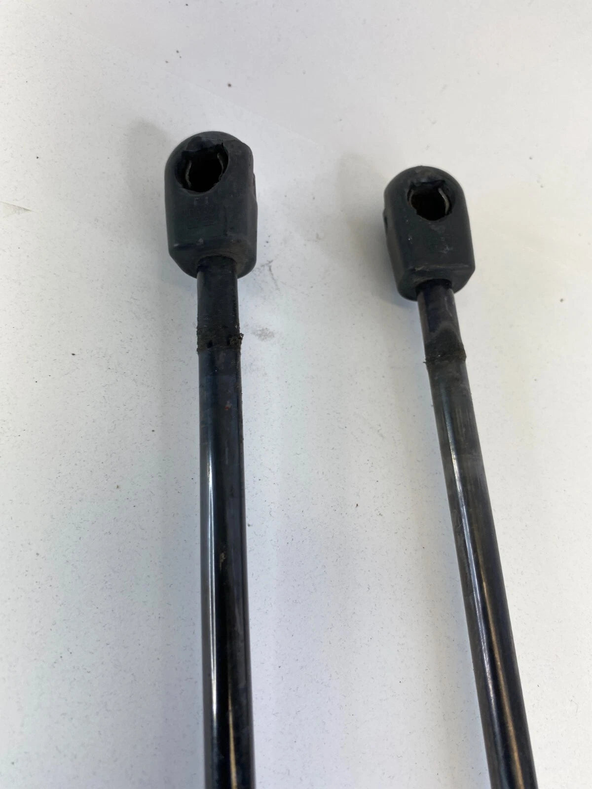 2001-2006 ACURA MDX TAILGATE LIFTGATE LIFT SUPPORT SHOCK STRUT PAIR SET OEM