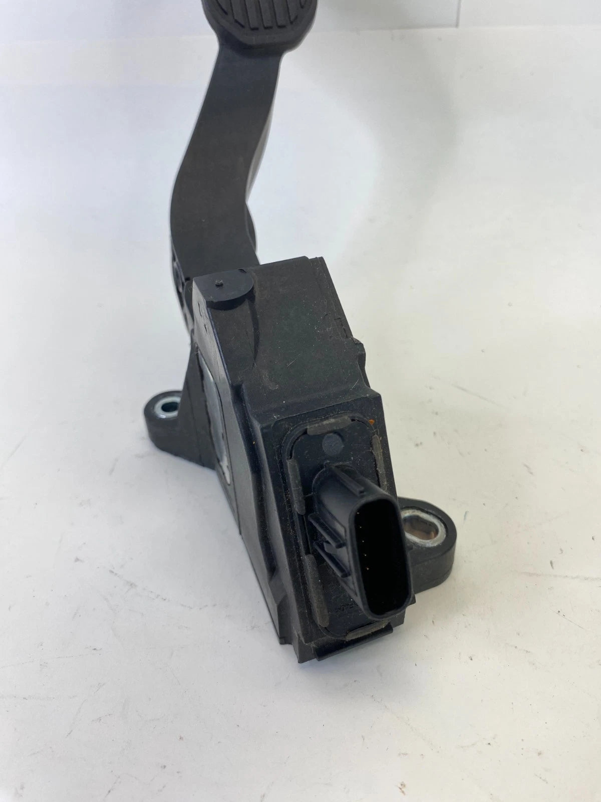 2014-2019 TOYOTA COROLLA ACCELERATOR GAS PEDAL POSITION SENSOR 78110-02250