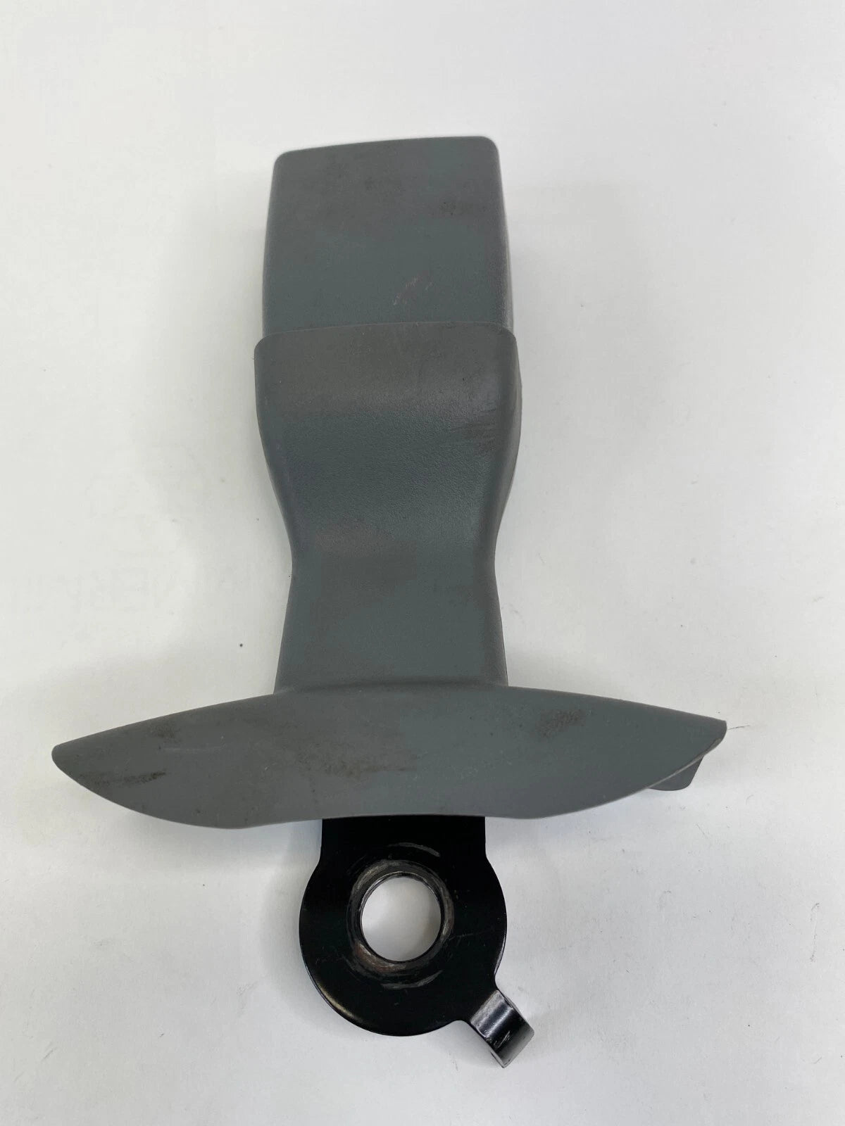 08-10 CHRYSLER TOWN & COUNTRY FRONT RIGHT PASSENGER SIDE SEAT BELT BUCKLE END