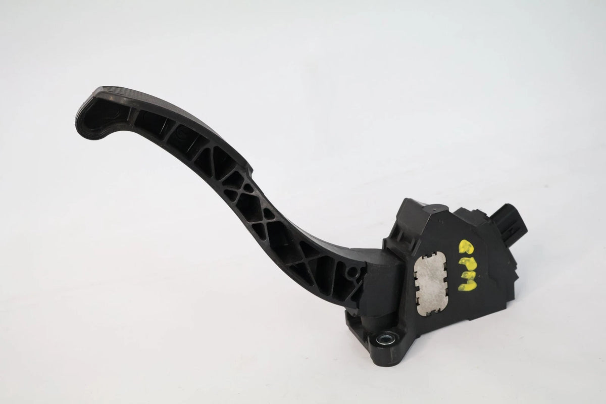 2011-2014 TOYOTA SIENNA ACCELERATOR GAS PEDAL POSITION SENSOR 78110-08010 OEM