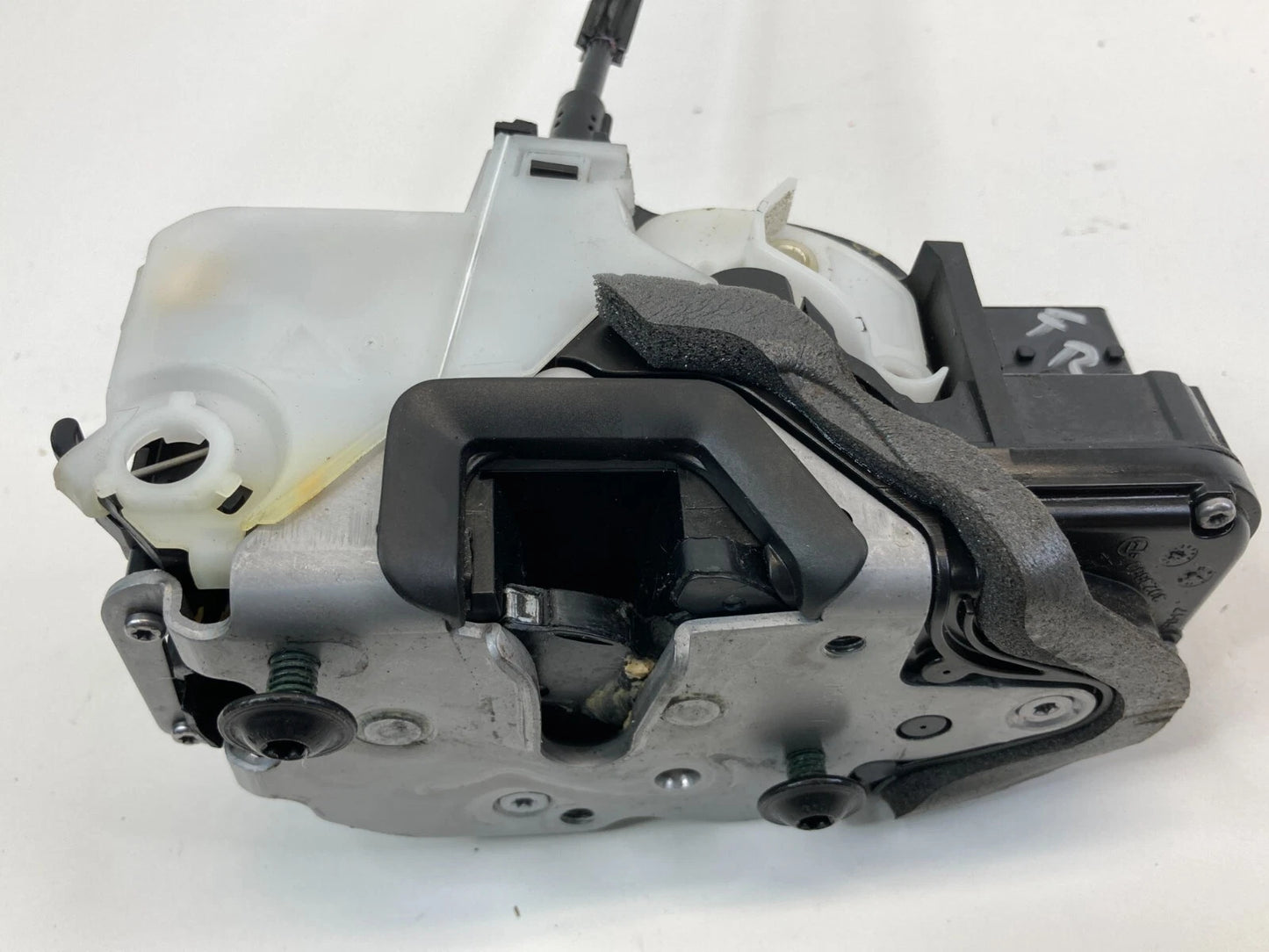 10-17 CHEVROLET EQUINOX FRONT RIGHT DOOR LOCK LATCH RELEASE ACTUATOR 13579523