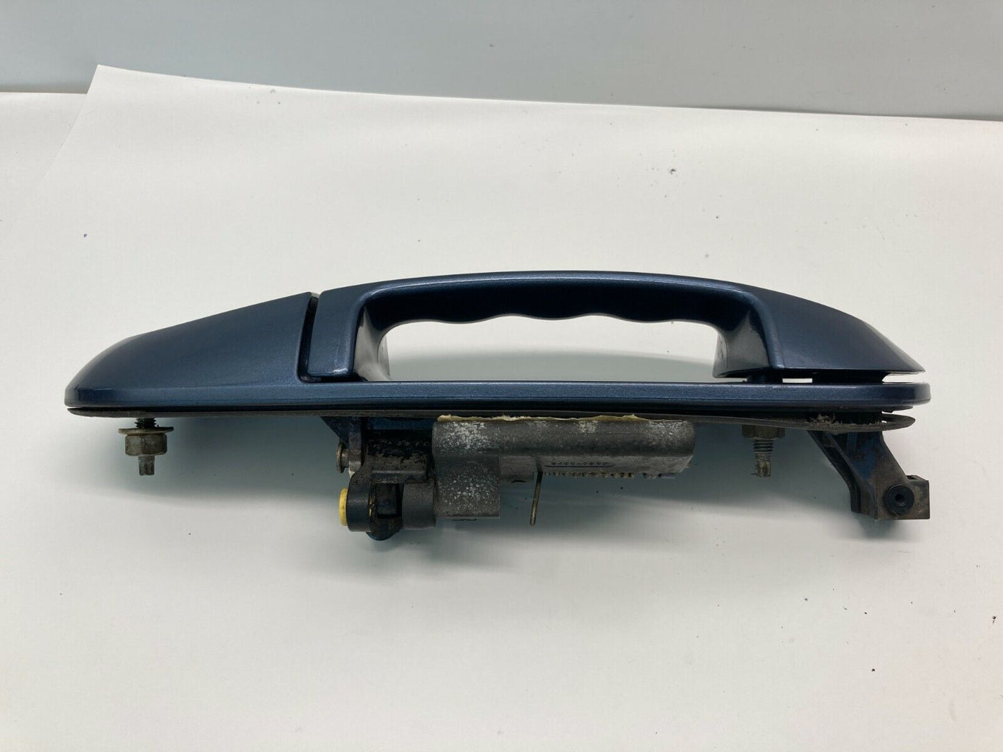 2002-2005 Ford Explorer Rear Left Side Exterior Door Handle Assy OEM 9400-0963