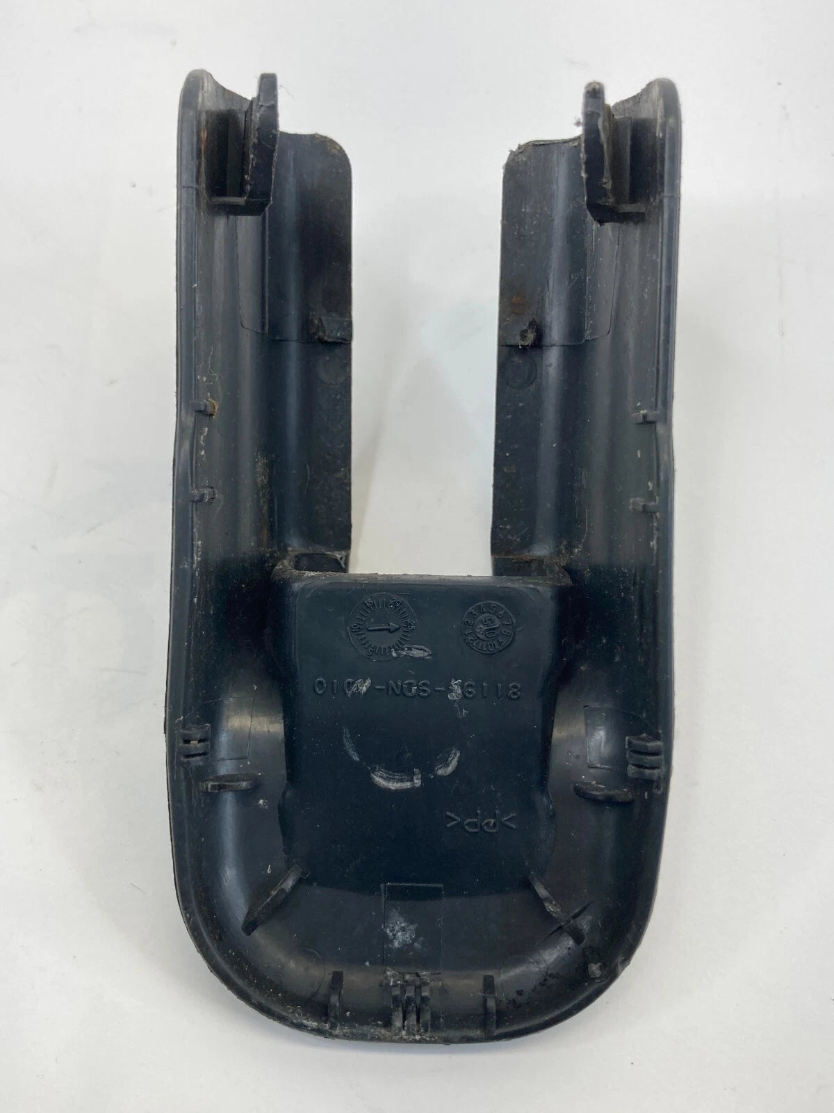 03-07 HONDA ACCORD COUPE FRONT RIGHT SIDE SEAT TRACK END COVER TRIM 81198S0NA0