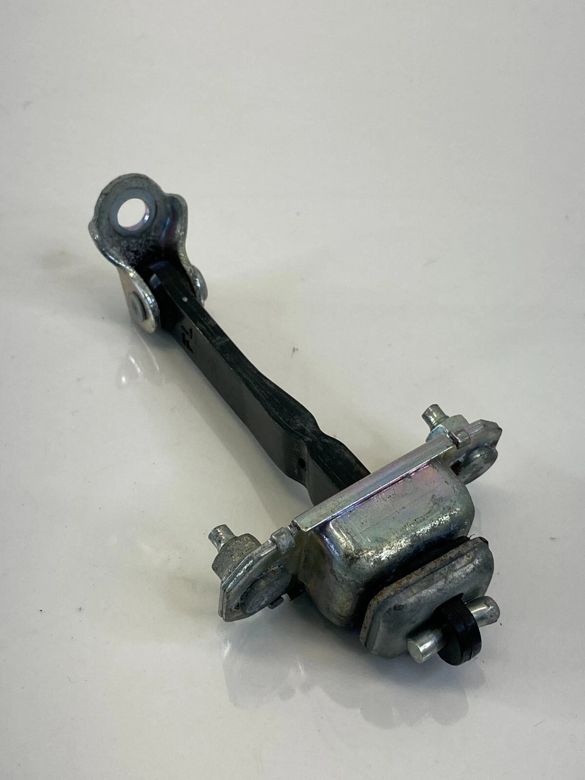 2002-2014 SUBARU IMPREZA FRONT RIGHT PASSENGER DOOR CHECK STRAP STOP STOPPER OEM
