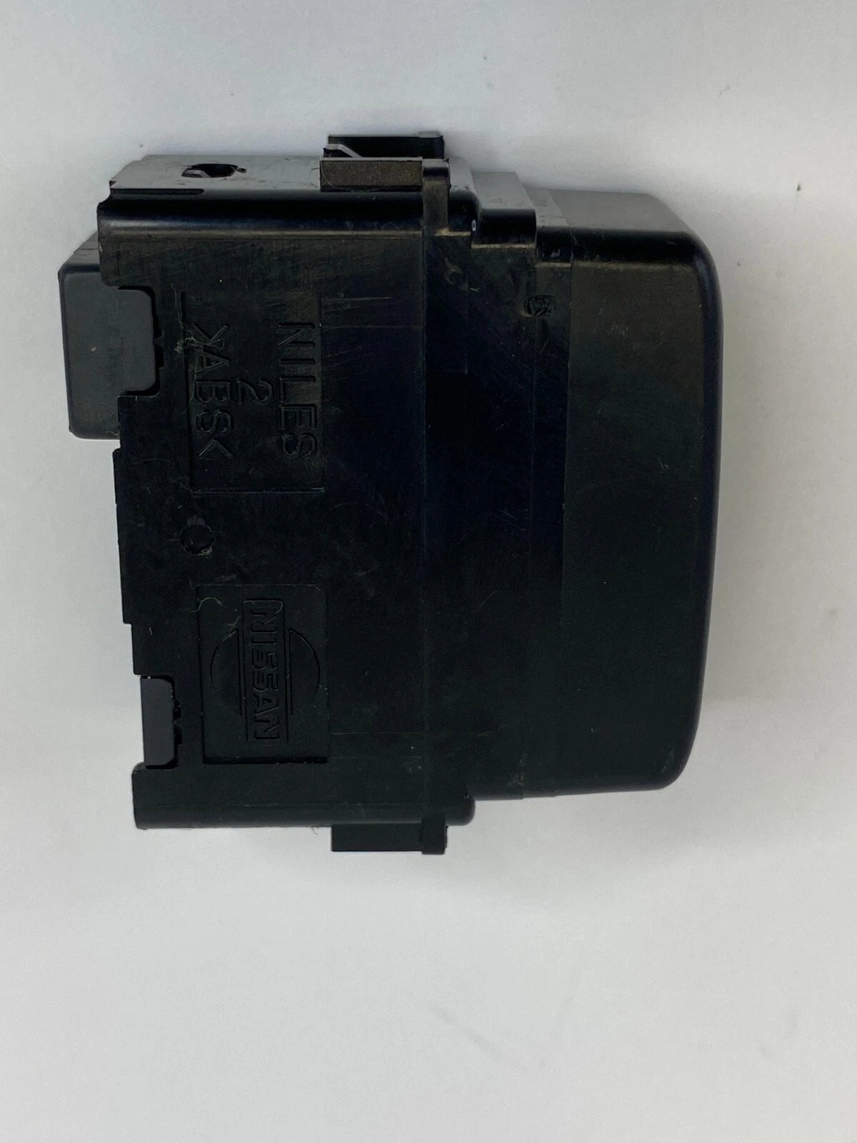 2007 2008 INFINITI G35 SEDAN TRUNK LID OPEN BUTTON RELEASE SWITCH OEM