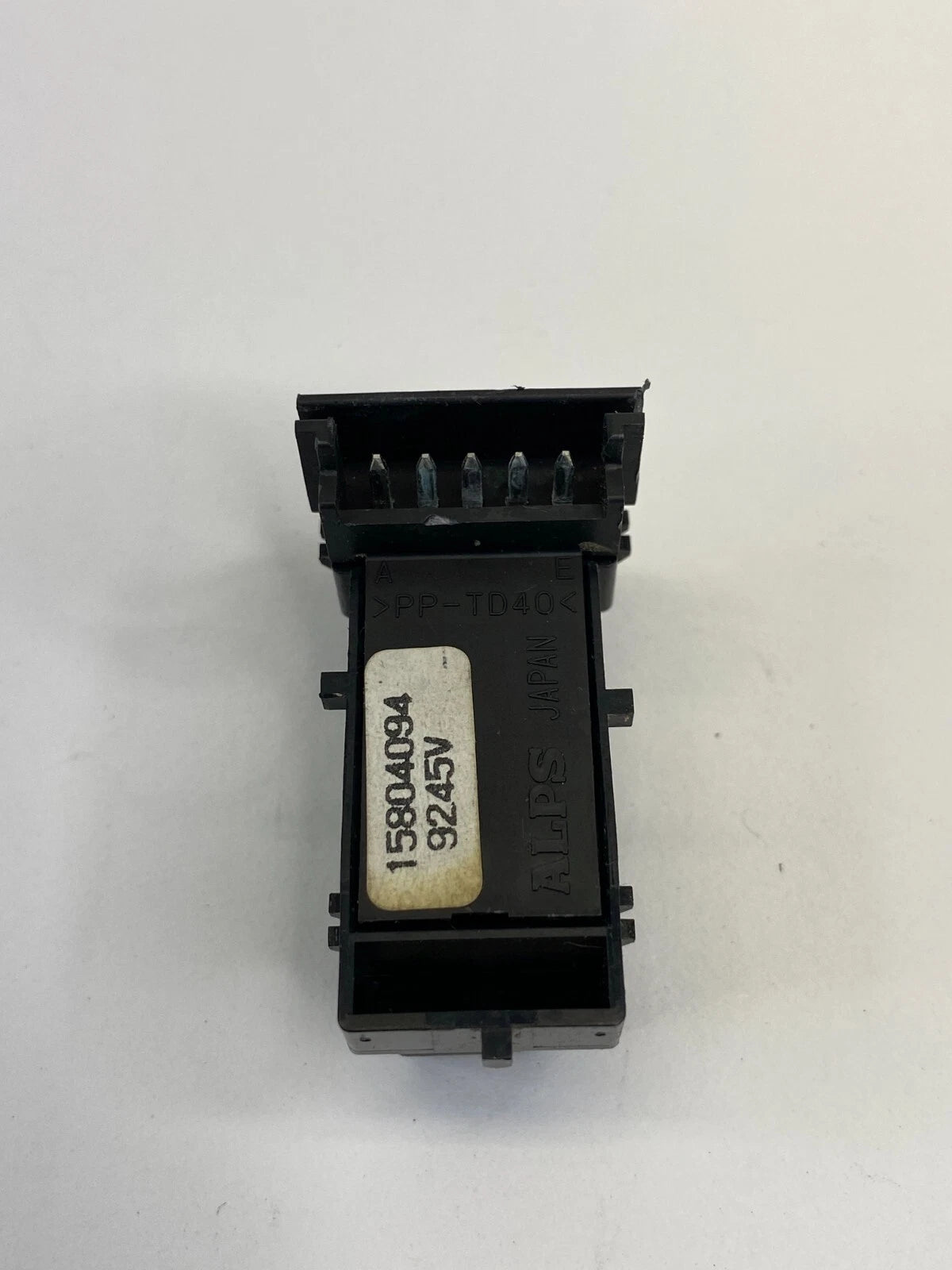 2009-2017 CHEVROLET TRAVERSE FRONT RIGHT SIDE DOOR LOCK CONTROL SWITCH 15804094