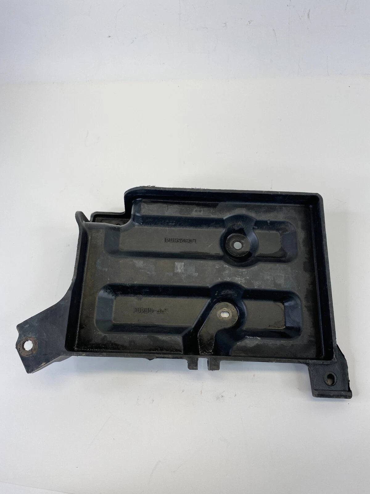 2000-2006 MAZDA MPV FRONT ENGINE BATTERY TRAY HOLDER PAD COVER OEM LC6256041