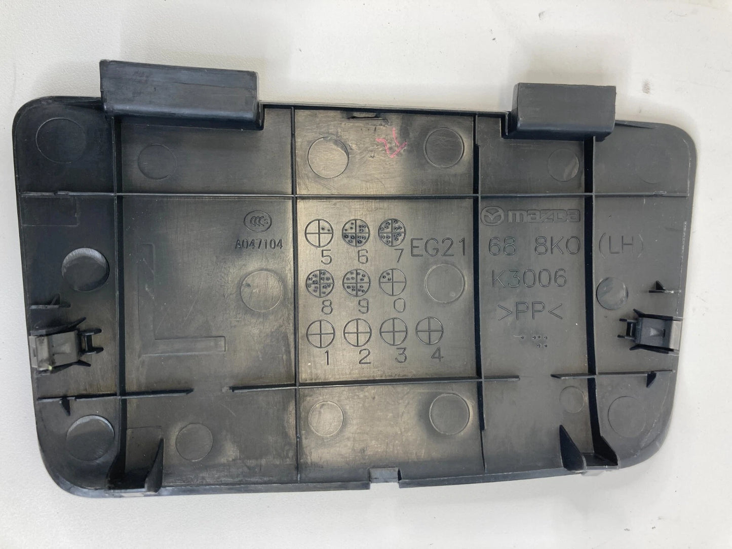2007-2012 MAZDA CX-7 REAR TRUNK LEFT SIDE INSERT COVER PANEL TRIM EG21-68-8K0
