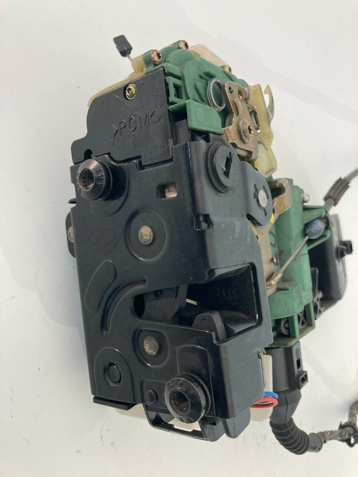 2001-2005 Volkswagen Passat Rear Left Driver Side Door Lock Latch Actuator OEM