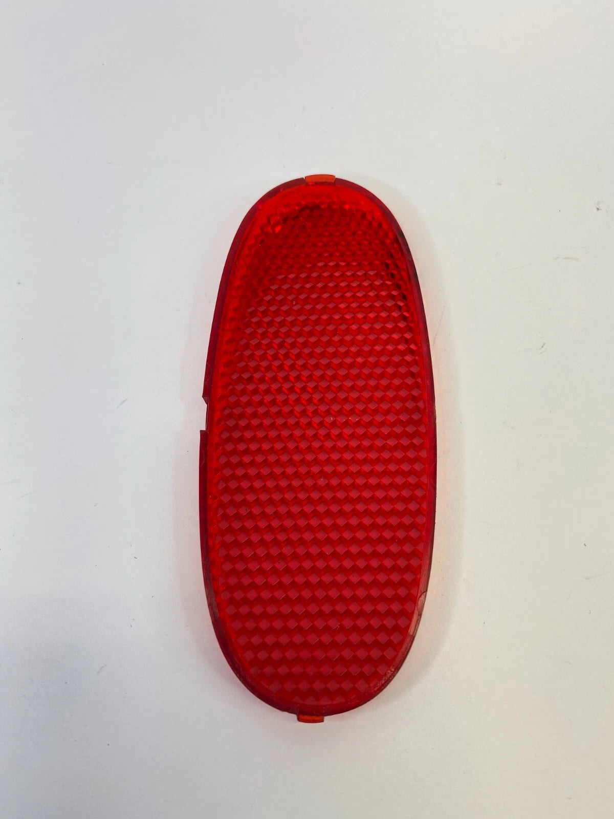 2007-2011 CHEVROLET AVEO LS SEDAN FRONT RIGHT PASSENGER DOOR REFLECTOR LENS OEM