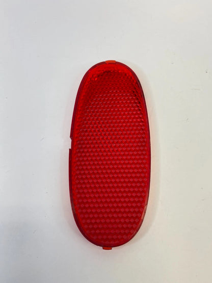 2007-2011 CHEVROLET AVEO LS SEDAN FRONT RIGHT PASSENGER DOOR REFLECTOR LENS OEM