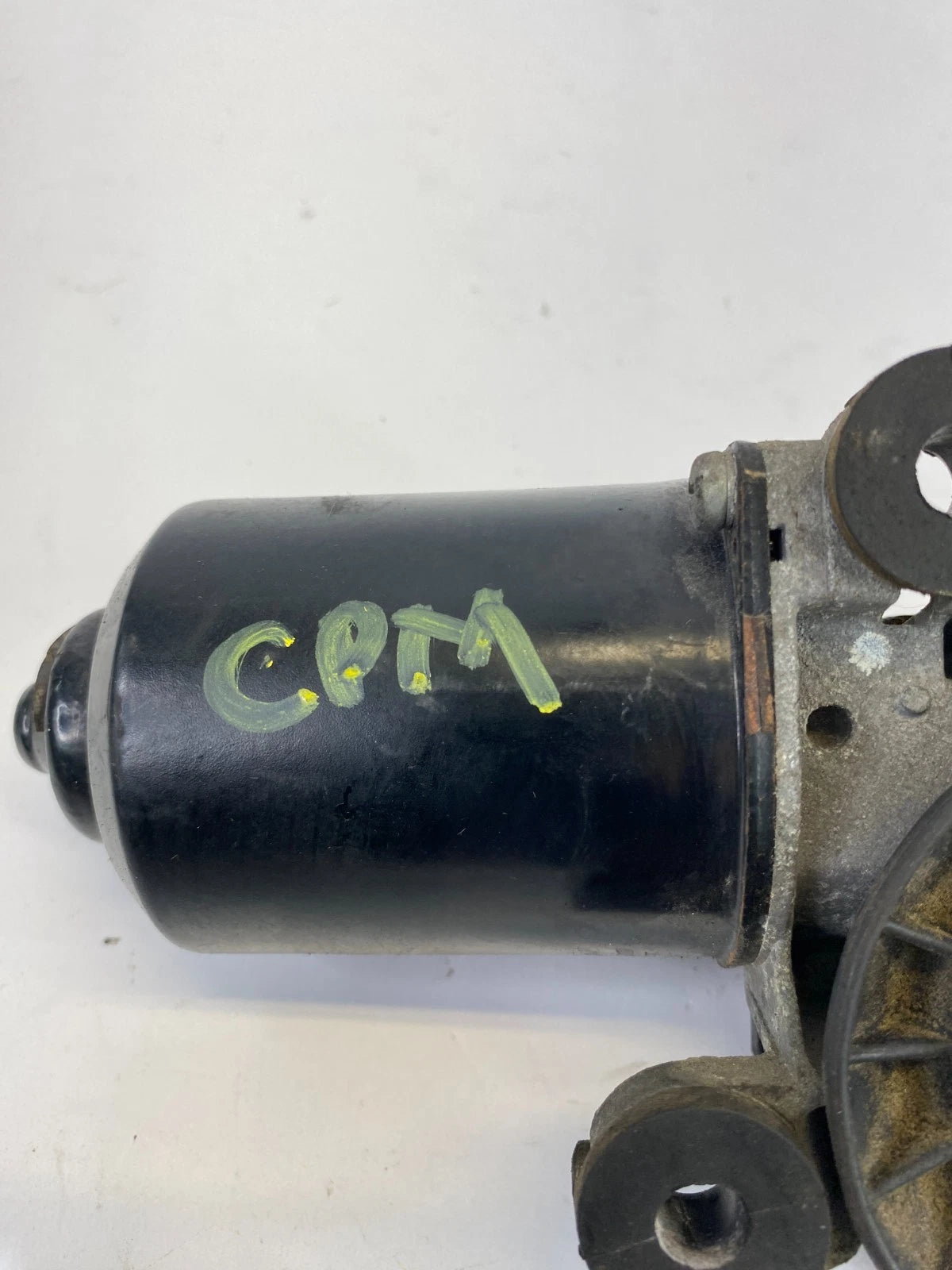 2000-2006 TOYOTA TUNDRA FRONT WINDSHIELD WIPER MOTOR ASSEMBLY 85110-0C020