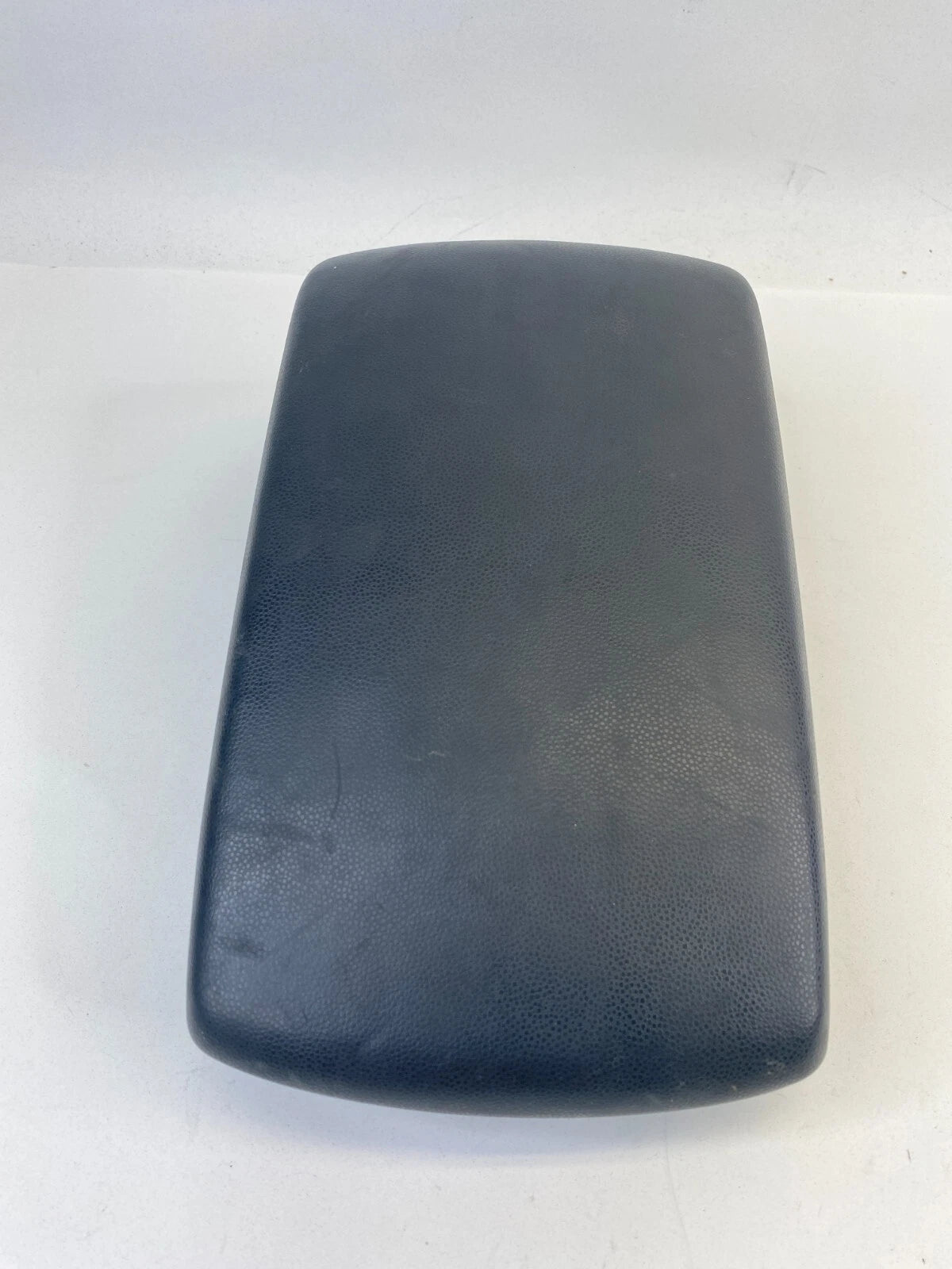 2007 2008 2009 MAZDA 3 MAZDA3 CENTER CONSOLE LID ARMREST ARM REST OEM