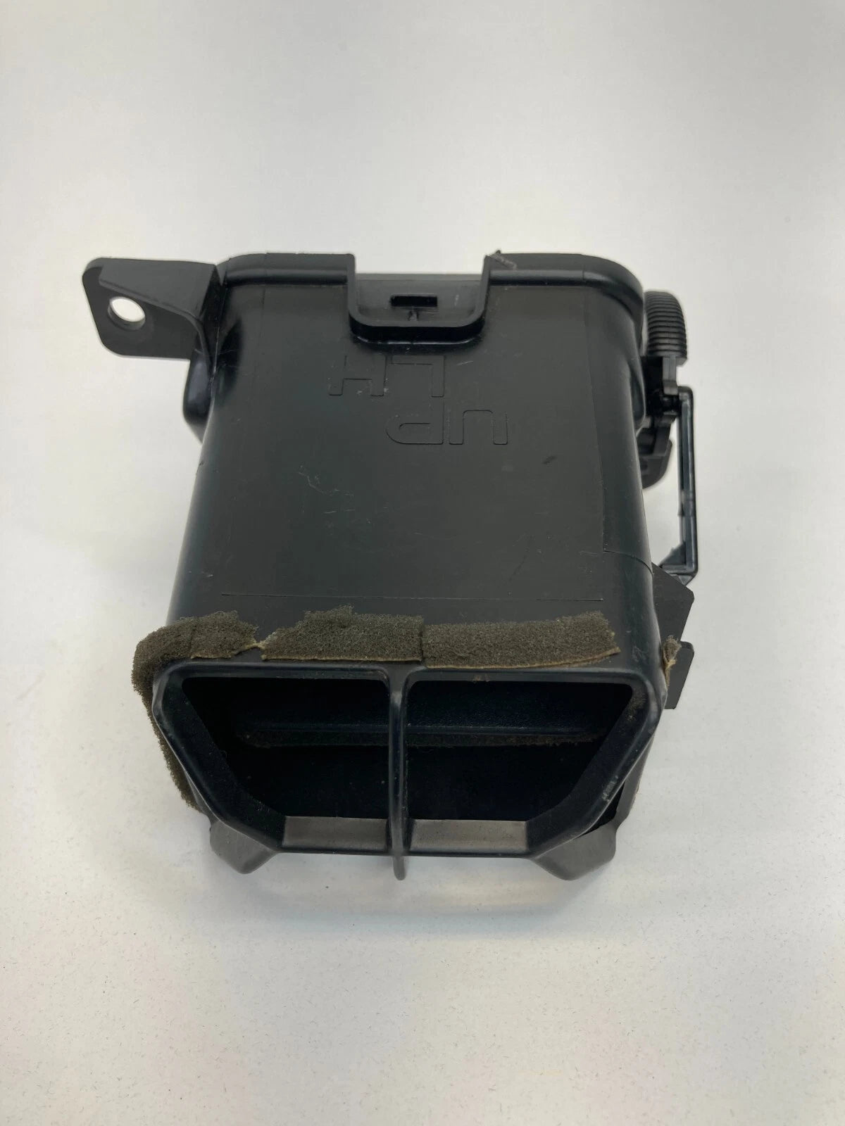 1998-2001 NISSAN ALTIMA DASH LEFT DRIVER SIDE OUTER A/C AIR VENT GRILLE OUTLET