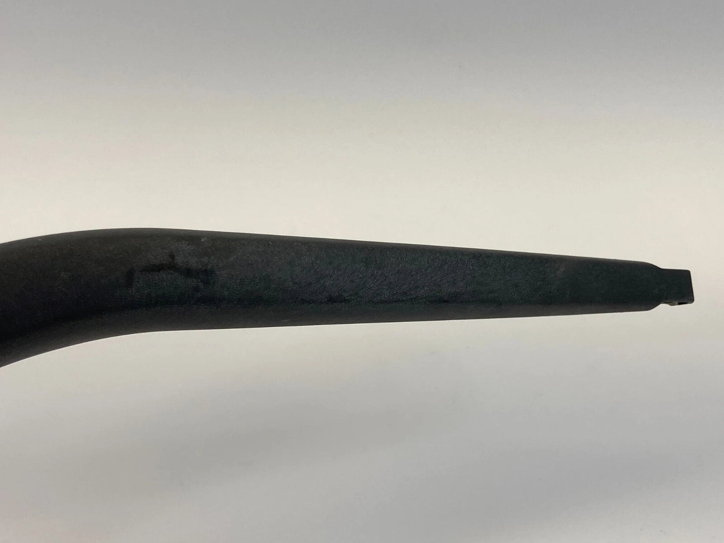 2010-2015 TOYOTA PRIUS HATCHBACK REAR LIFTGATE WINDSHIELD WIPER ARM ASSEMBLY OEM