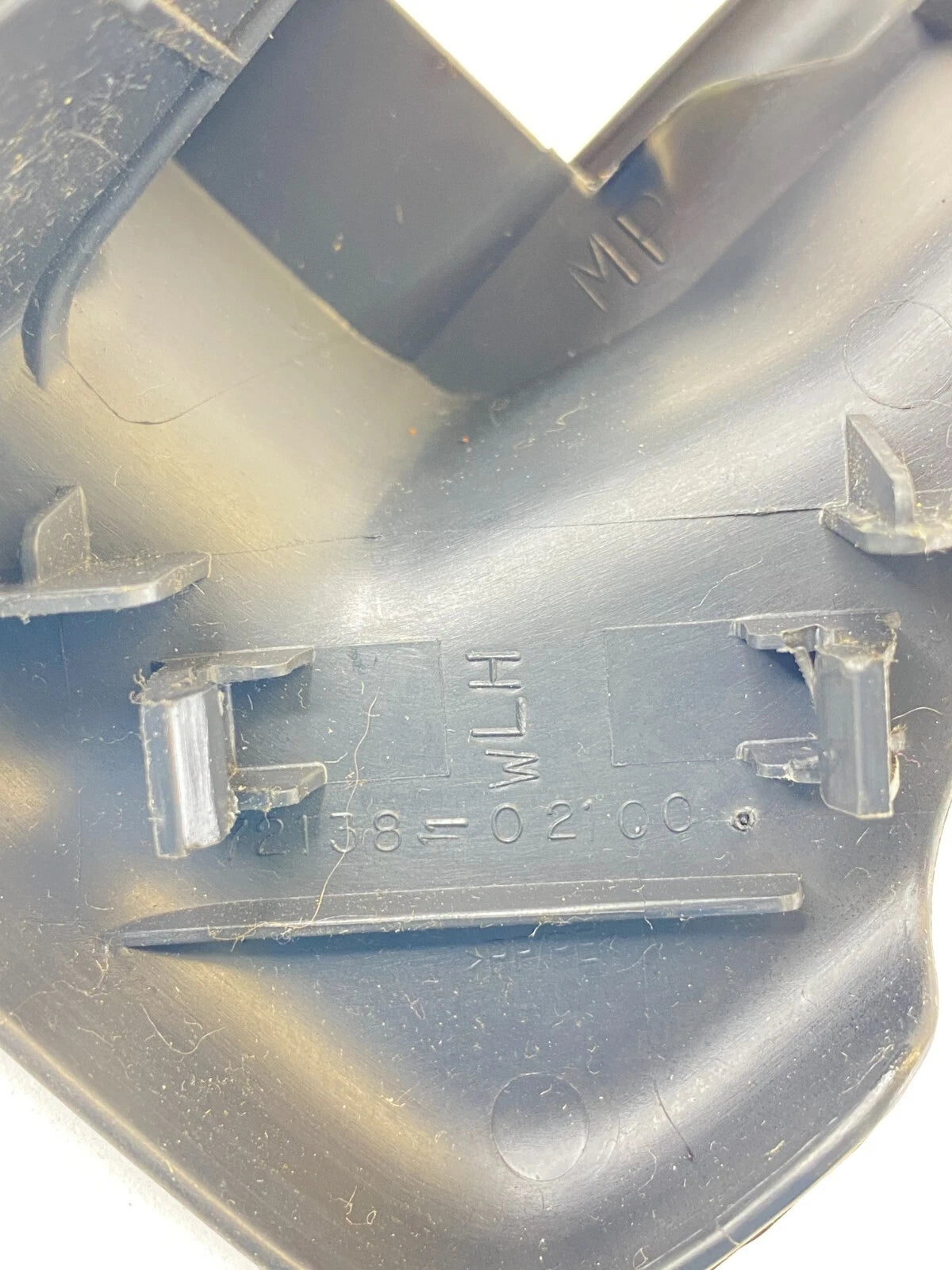 2009 2010 PONTIAC VIBE LEFT OUTER SEAT SIDE TRACK END COVER PANEL 72138-02100