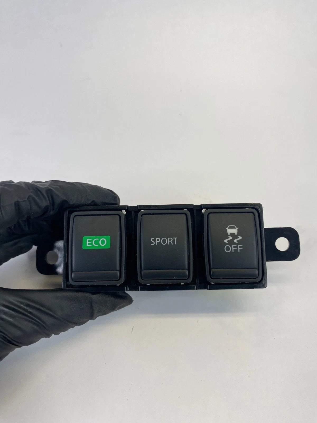 13-19 NISSAN SENTRA ECO SPORT TRACTION CONTROL OFF DASH SWITCH BUTTON 689TU3SG0A