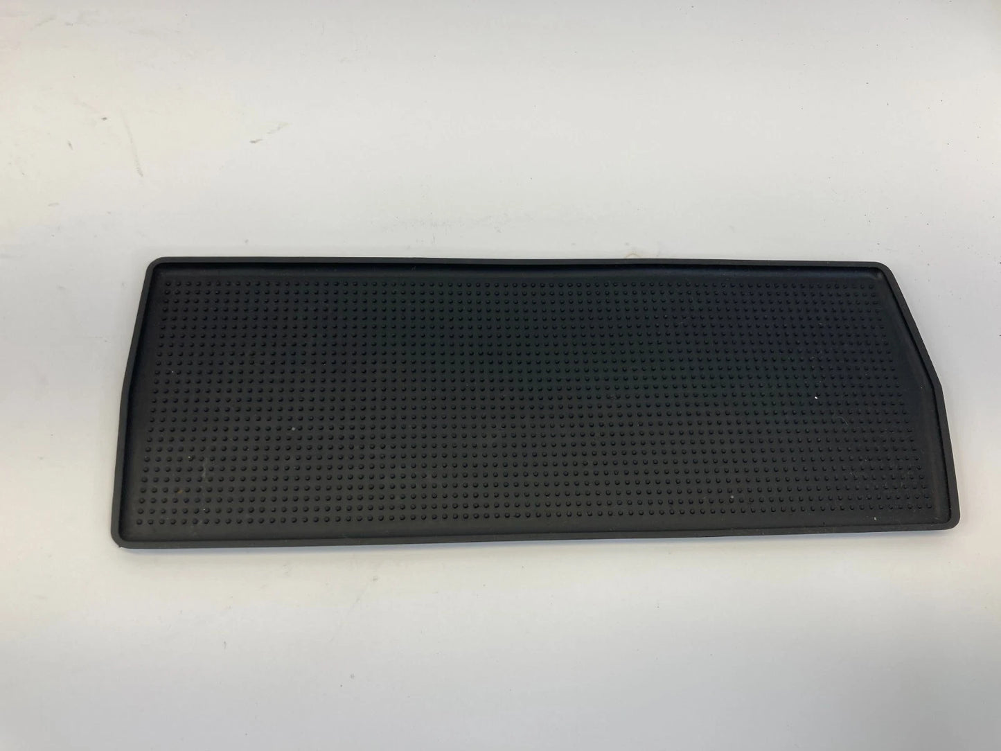2002-2007 SATURN VUE CENTER CONSOLE RUBBER MAT LINER INSERT OEM