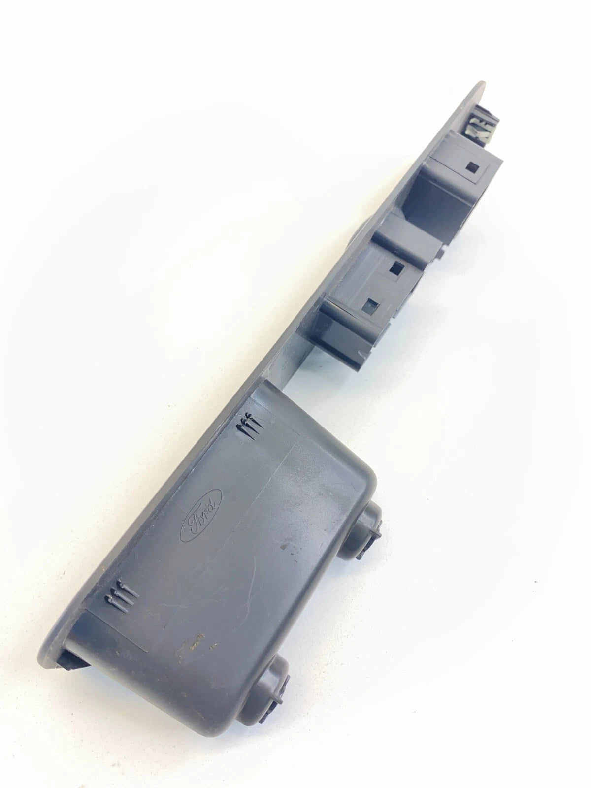 2005-2007 FORD FIVE HUNDRED FRONT RIGHT WINDOW SWITCH BEZEL TRIM 6G13-5422896-A