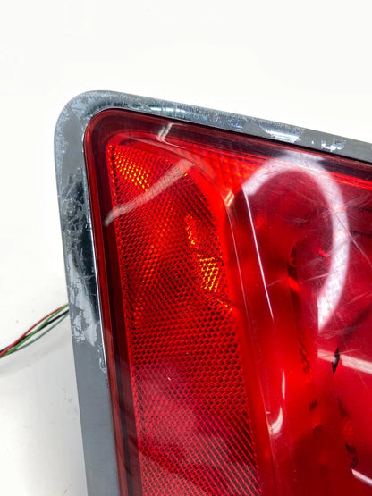 2010-2012 FORD TAURUS REAR LEFT DRIVER OUTER QUARTER TAIL LIGHT TAILLIGHT OEM