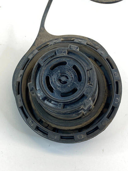 1996-2005 FORD TAURUS SEDAN FUEL FILLER TANK GAS CAP TOP LID COVER OEM