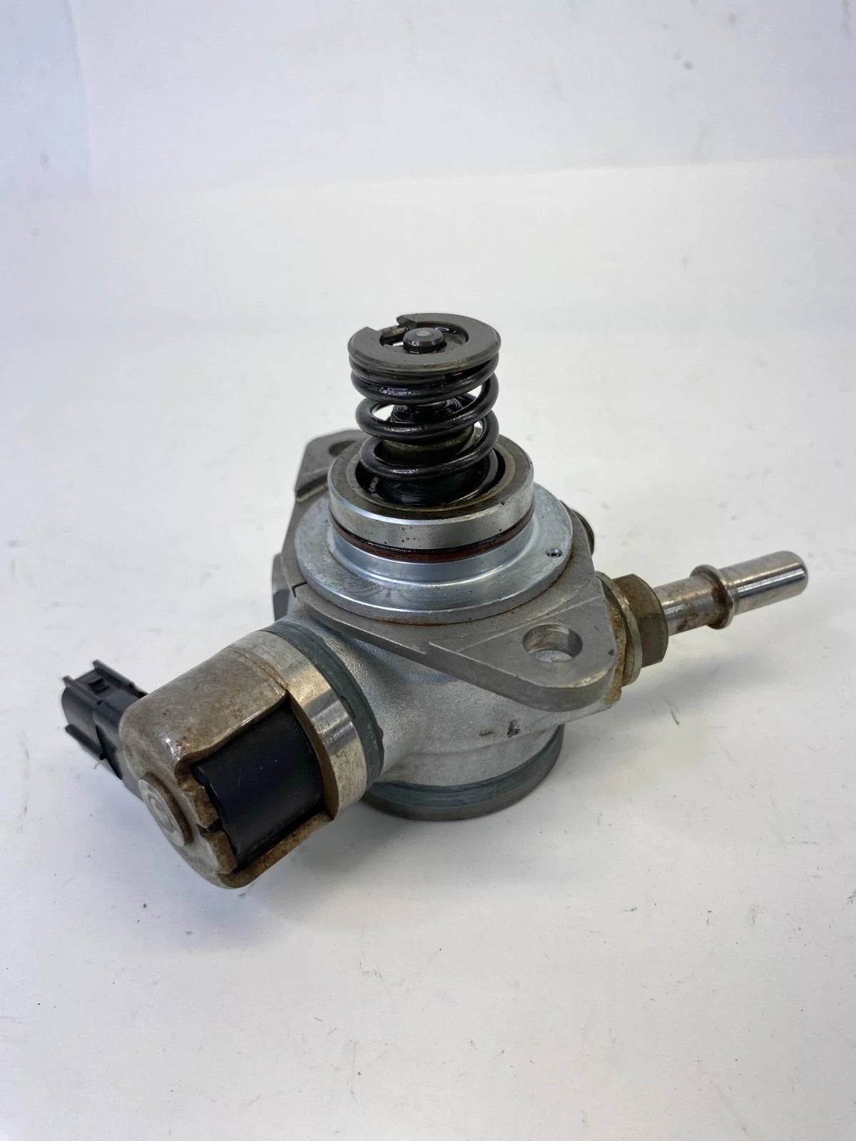 2012-2017 FORD FOCUS 2.0L L4 HIGH PRESSURE FUEL PUMP ASSY CM5E-9D376-CB OEM