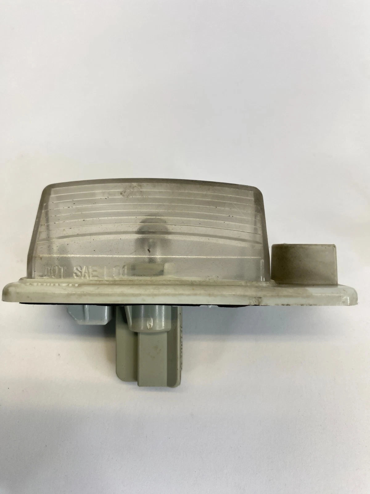 2007-2012 NISSAN ALTIMA LICENSE PLATE LIGHT LAMP TAG HOUSING LENS PAIR OEM