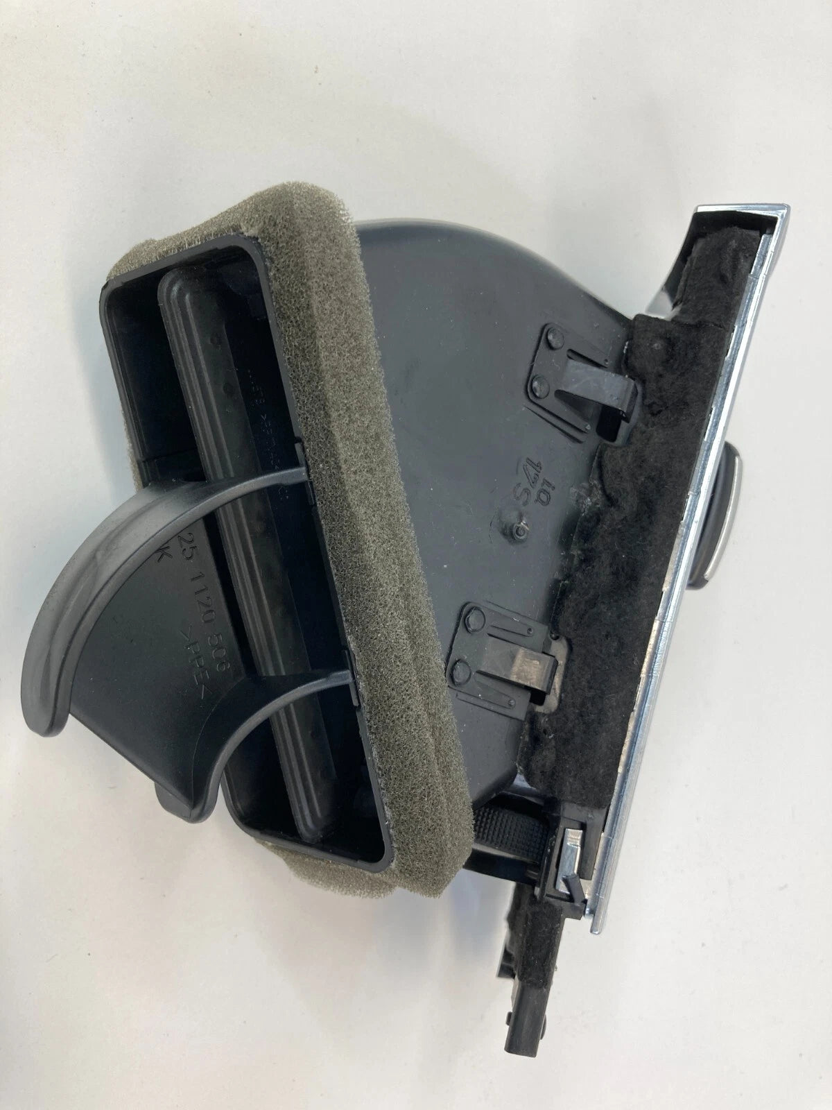 07-11 AUDI A6 QUATTRO DASH RIGHT SIDE OUTER A/C AIR VENT GRILLE 251120506 OEM