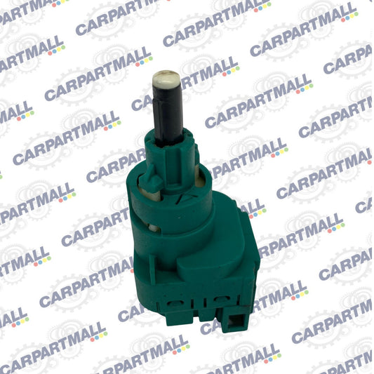 1998-2001 Volkswagen New Beetle Brake Light Stop Switch 1C0945511A OEM