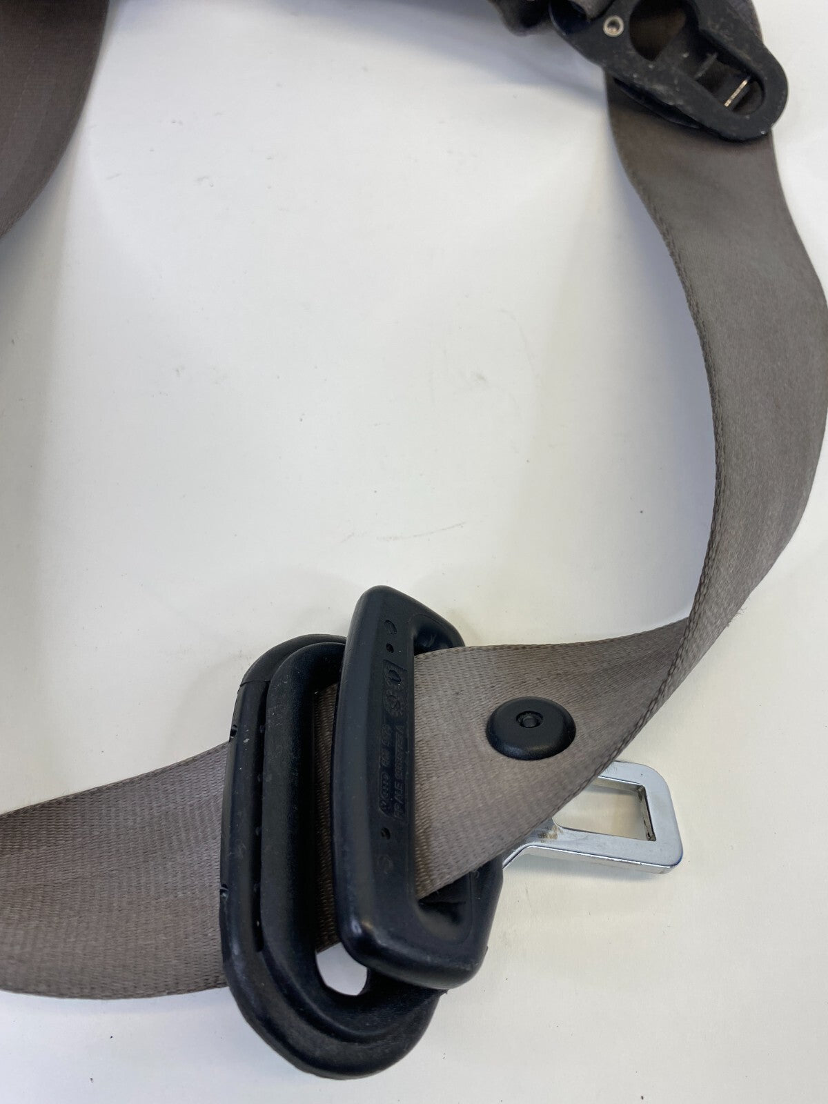 2002-2008 Audi A4 Quattro Front Left Driver Side Seat Belt Retractor E1040335