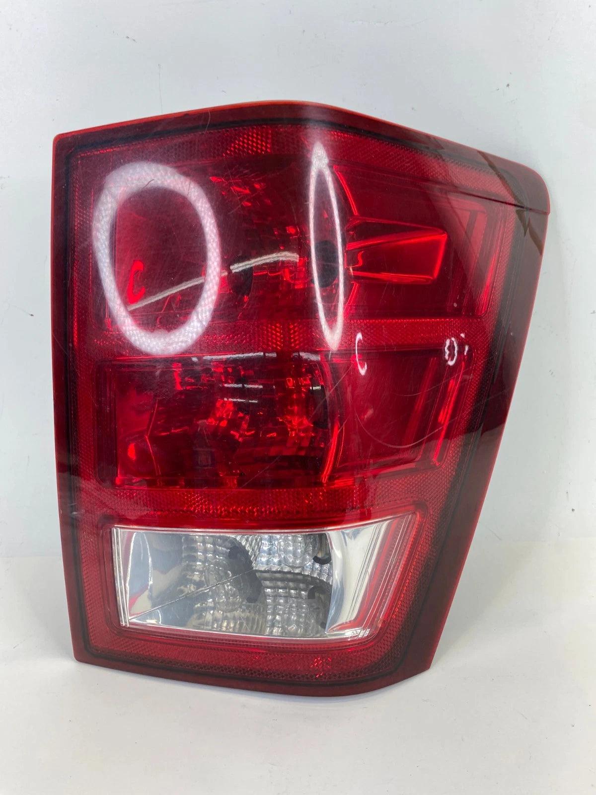 2005 2006 JEEP GRAND CHEROKEE RIGHT PASSENGER TAIL LIGHT TAILLIGHT 55156614AD