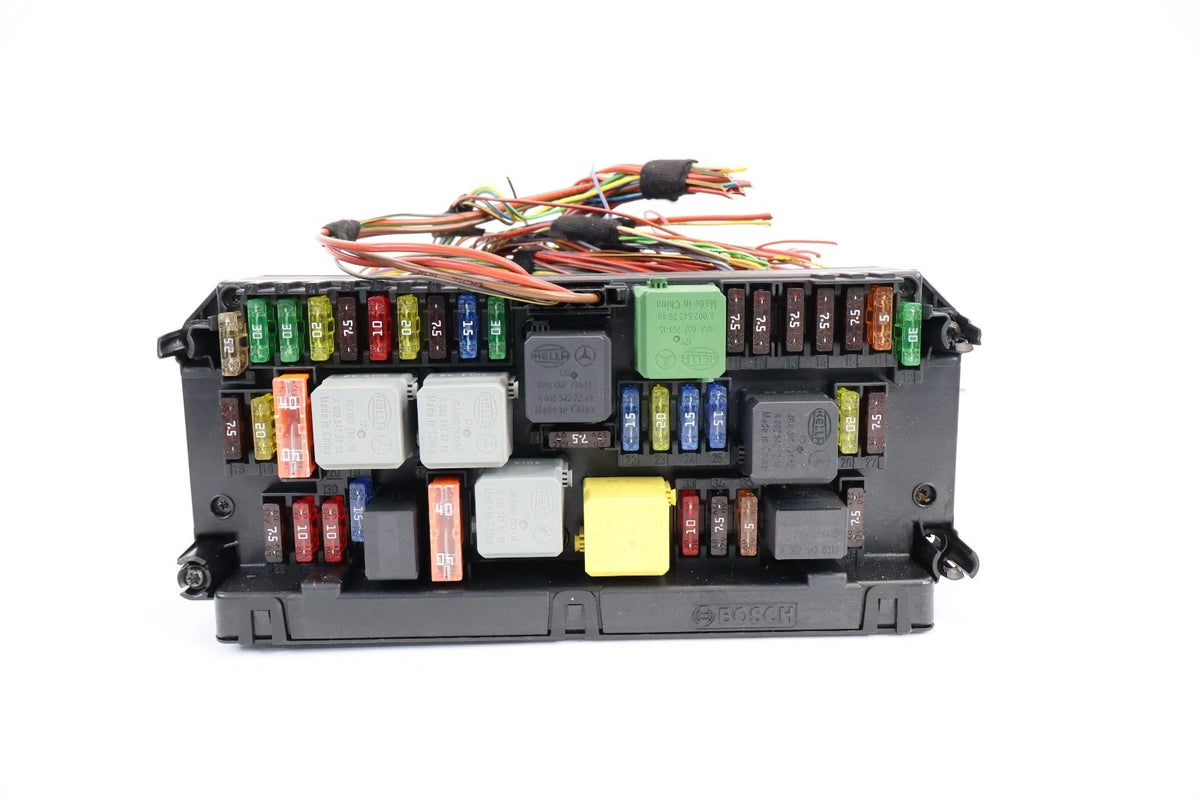 2014-2016 MERCEDES W212 E350 FRONT SAM FUSE BOX RELAY CONTROL MODULE A2129006924
