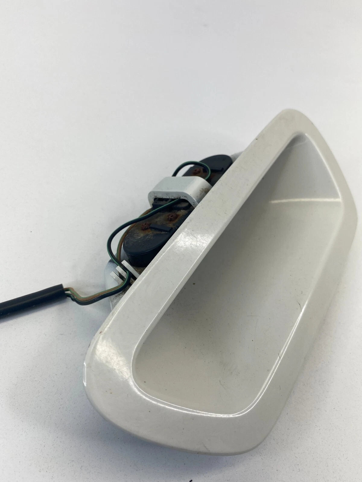 2004 CHRYSLER PACIFICA REAR TRUNK LIFTGATE TAILGATE RELEASE HANDLE 1340-5100