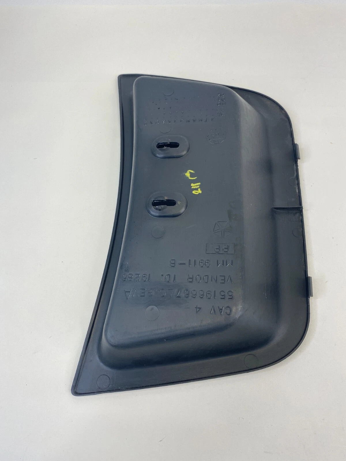 1999-2004 JEEP GRAND CHEROKEE CENTER CONSOLE STORAGE TRAY COMPARTMENT 55196667AC