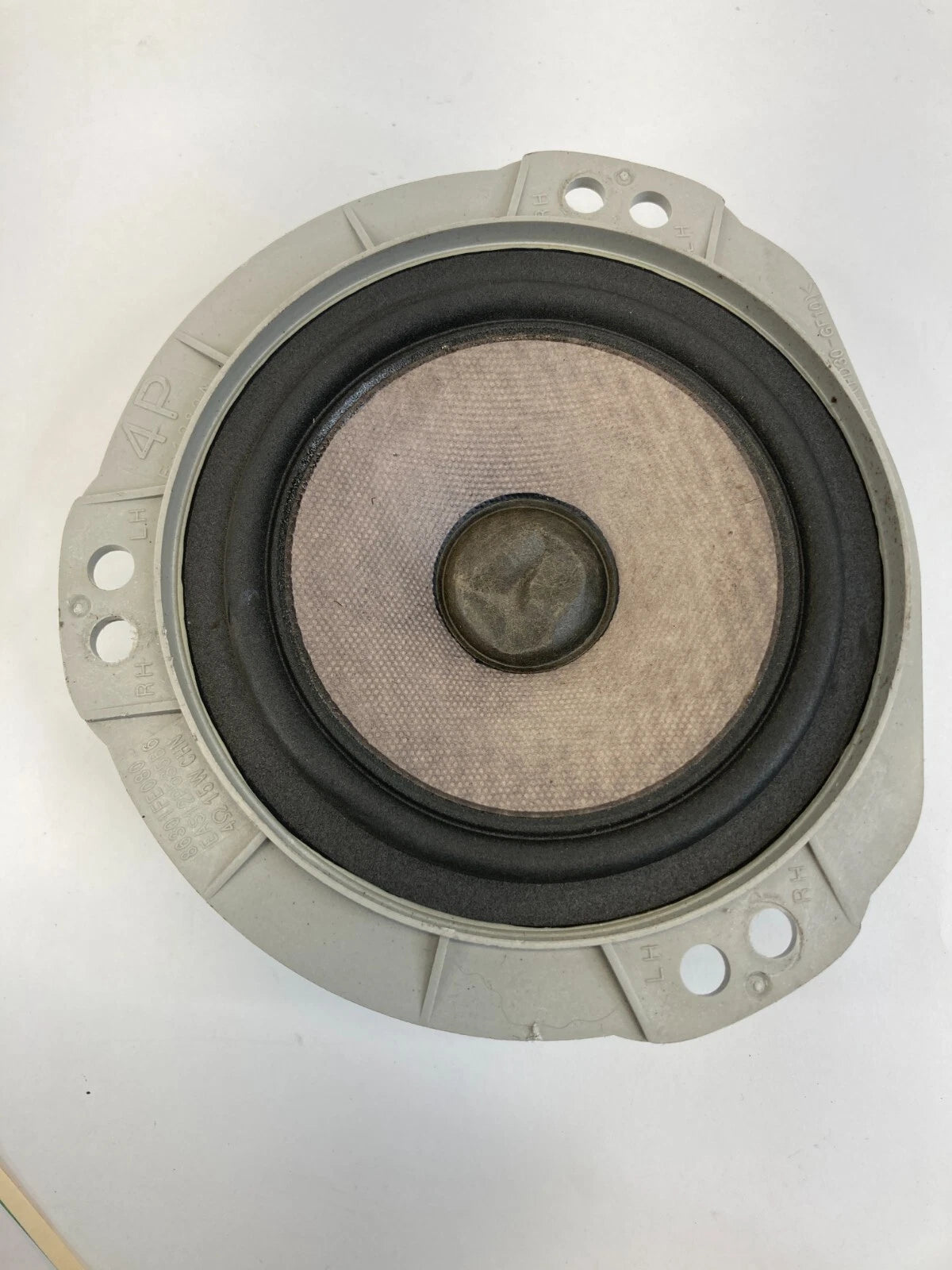 2004-2008 SUBARU FORESTER REAR RIGHT DOOR AUDIO SOUND SPEAKER 86301FE080 OEM