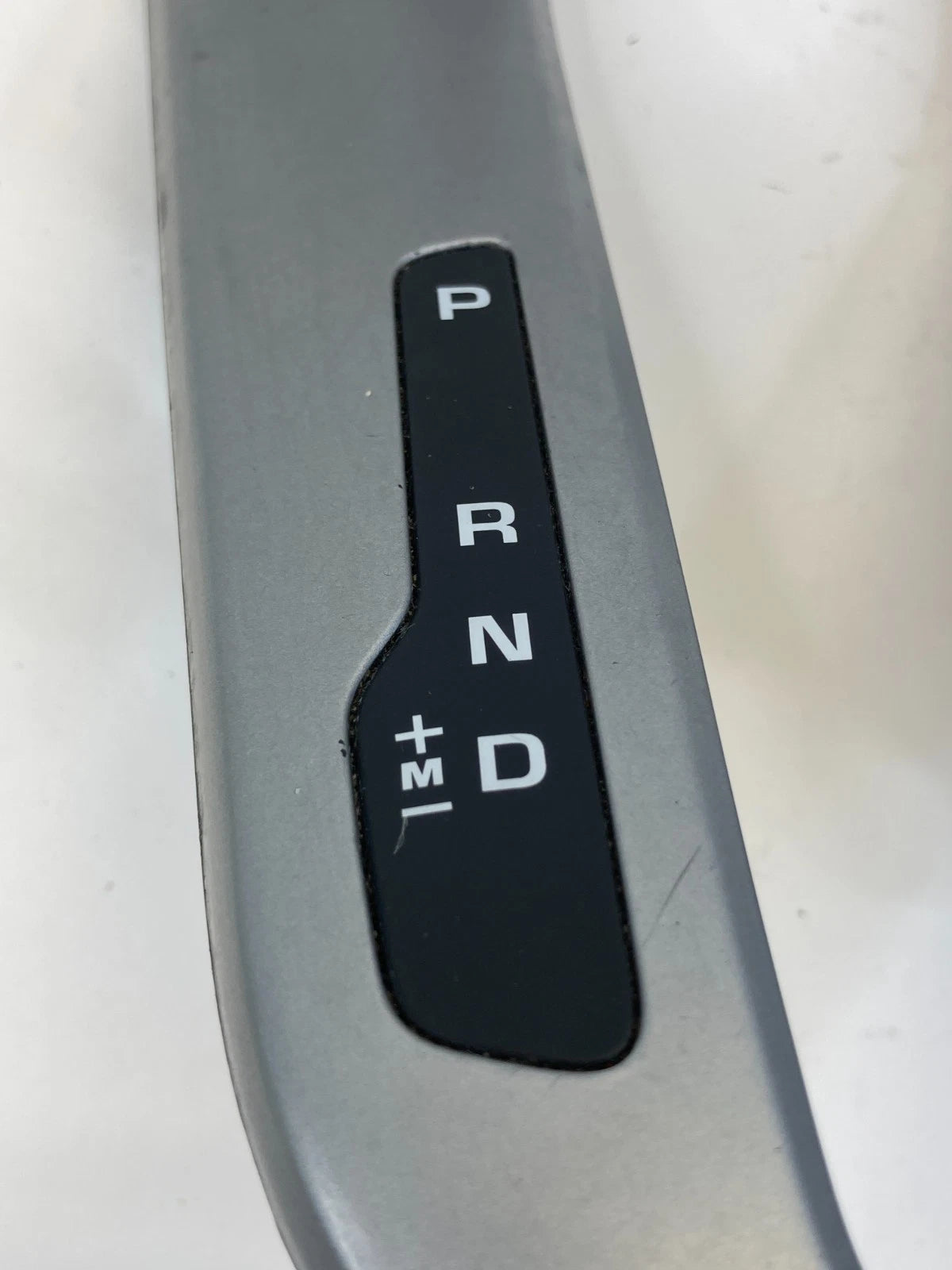 11-16 CHEVROLET CRUZE A/T CENTER CONSOLE GEAR SHIFT SHIFTER TRIM BEZEL 95955142