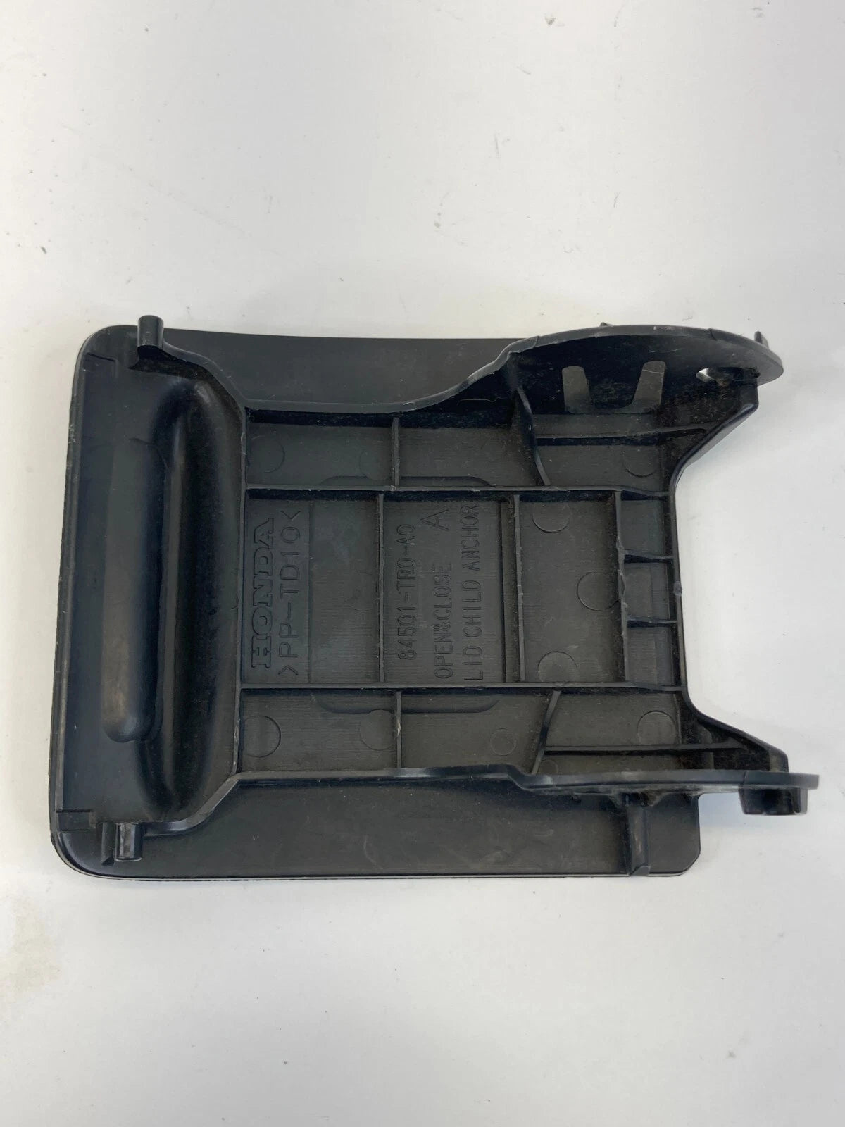 12-15 HONDA CIVIC REAR SEAT OPEN & CLOSE CHILD ANCHOR CAP COVER 84501-TR0-A0 OEM