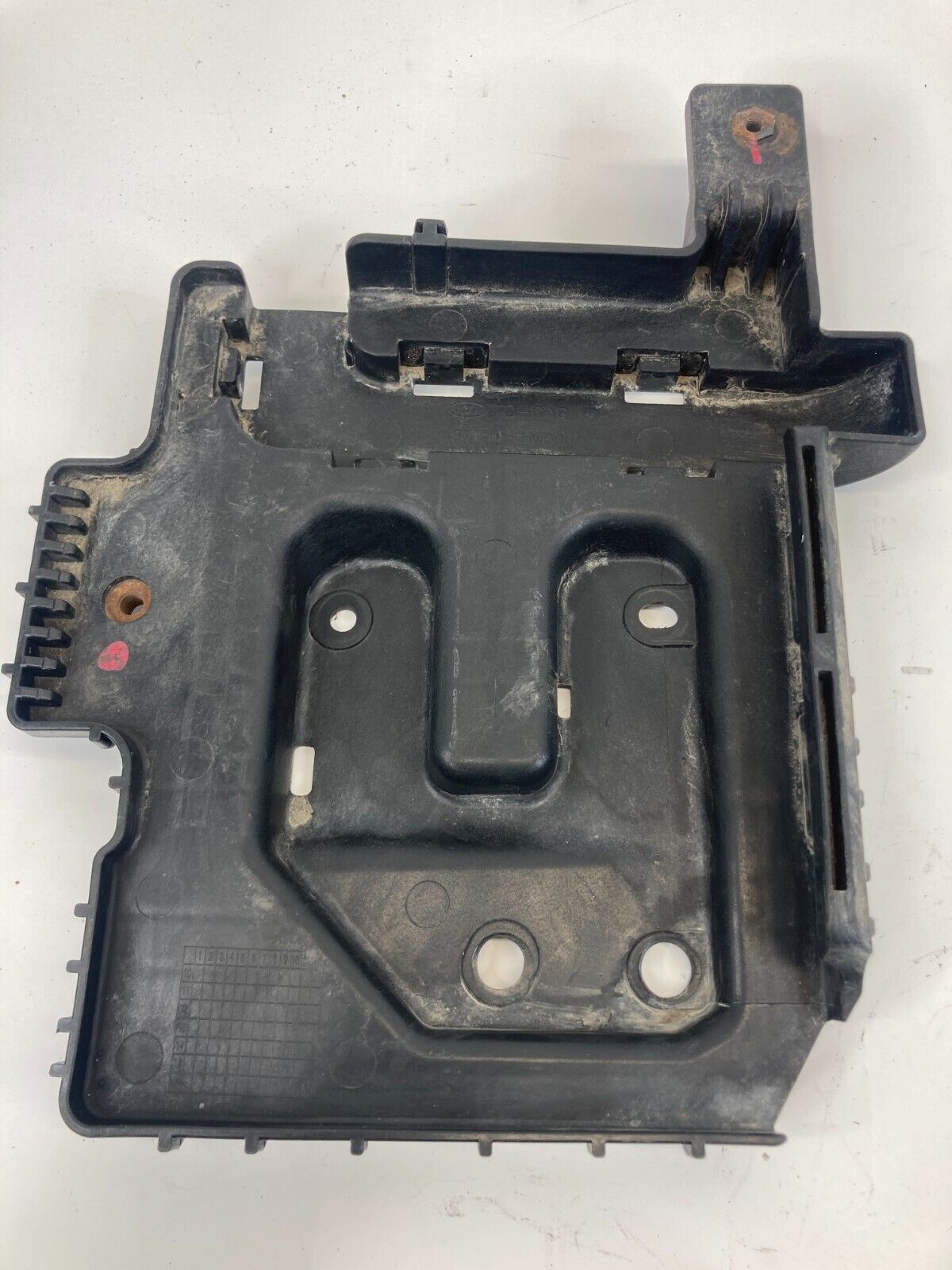 2011-2013 Kia Forte 2.0L Battery Support Tray Pad Holder Cover 37150-1M000 OEM