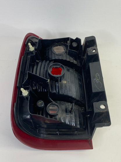 1999-2004 Nissan Pathfinder Rear Right Passenger Side Tail Light Taillight Lamp