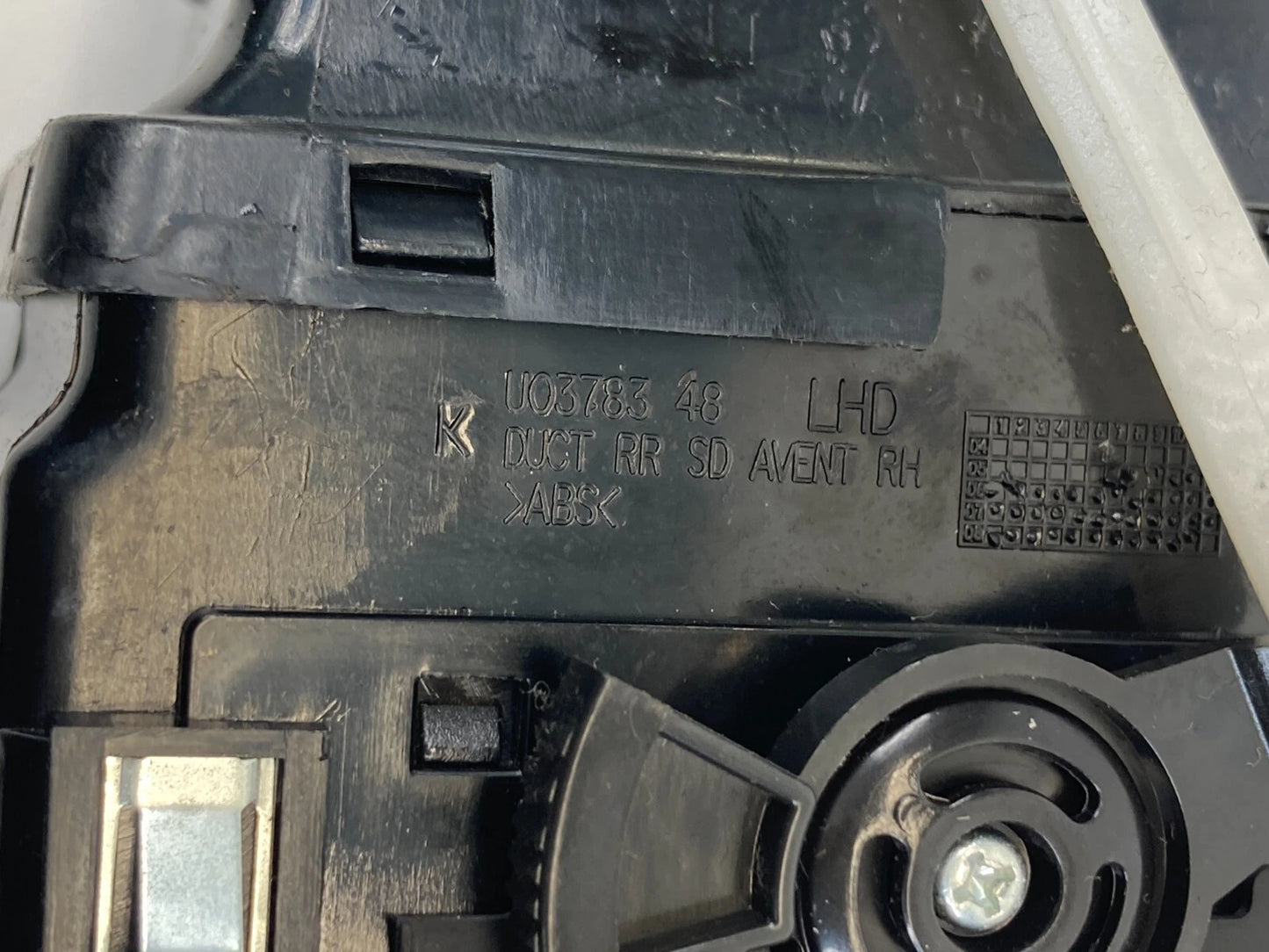 2005-2011 HYUNDAI ACCENT RIGHT PASSENGER DASH AC AIR VENT OUTLET 97480-1E000