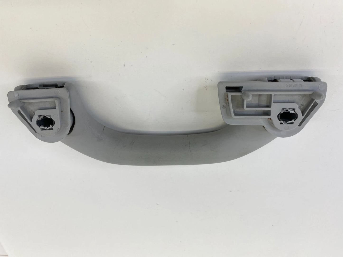 01-05 VOLKSWAGEN JETTA INTERIOR ROOF REAR RIGHT GRAB HANDLE ASSIST HANDLE OEM