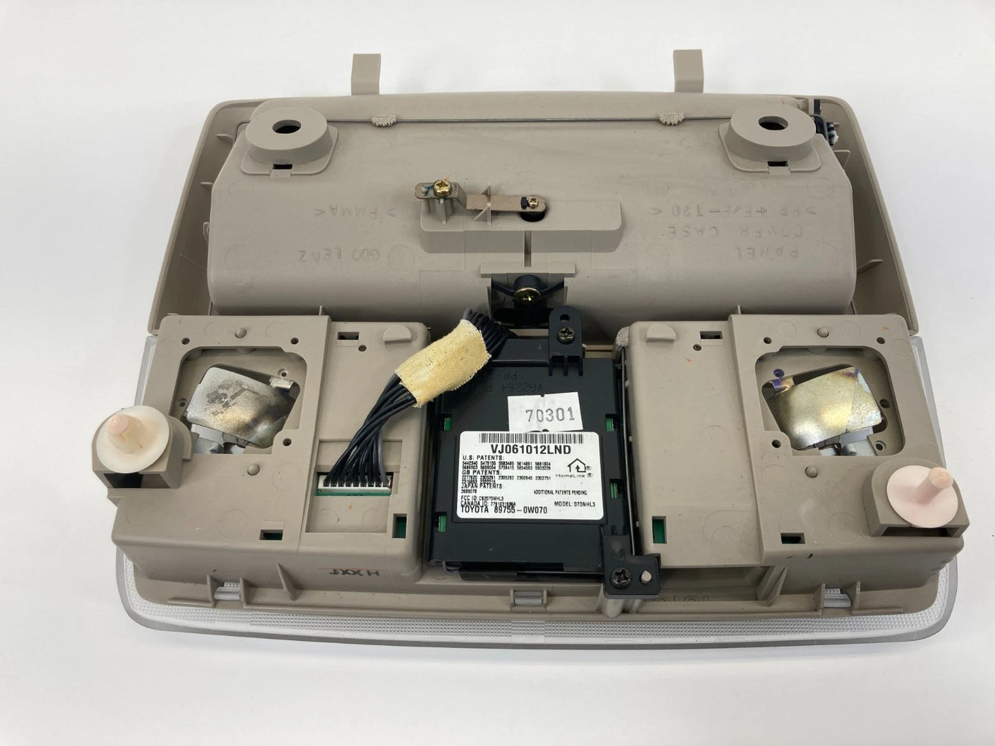 2002 2003 LEXUS ES300 ROOF OVERHEAD CONSOLE DOME MAP LIGHT LAMP 89755-0W070 OEM