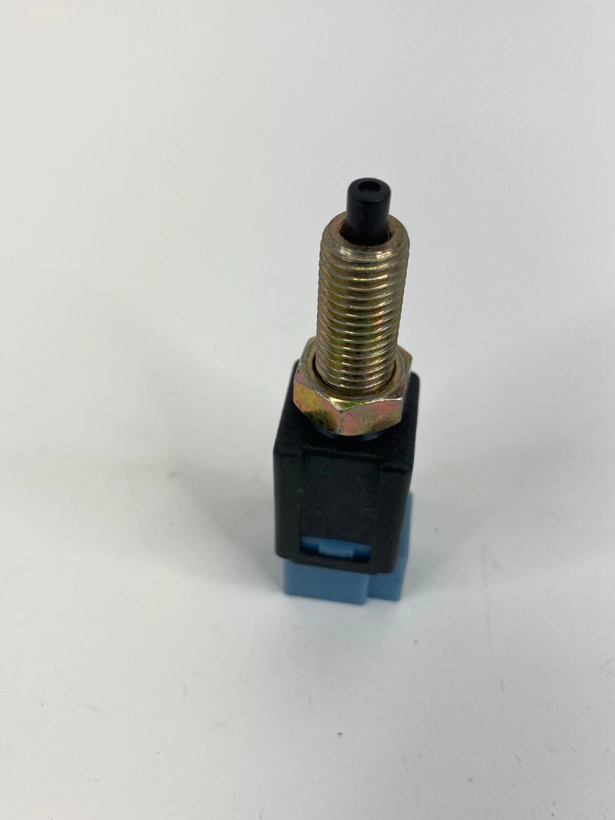 1897-2002 NISSAN PATHFINDER 87-99 SENTRA BRAKE STOP LAMP LIGHT SWITCH SENSOR OEM