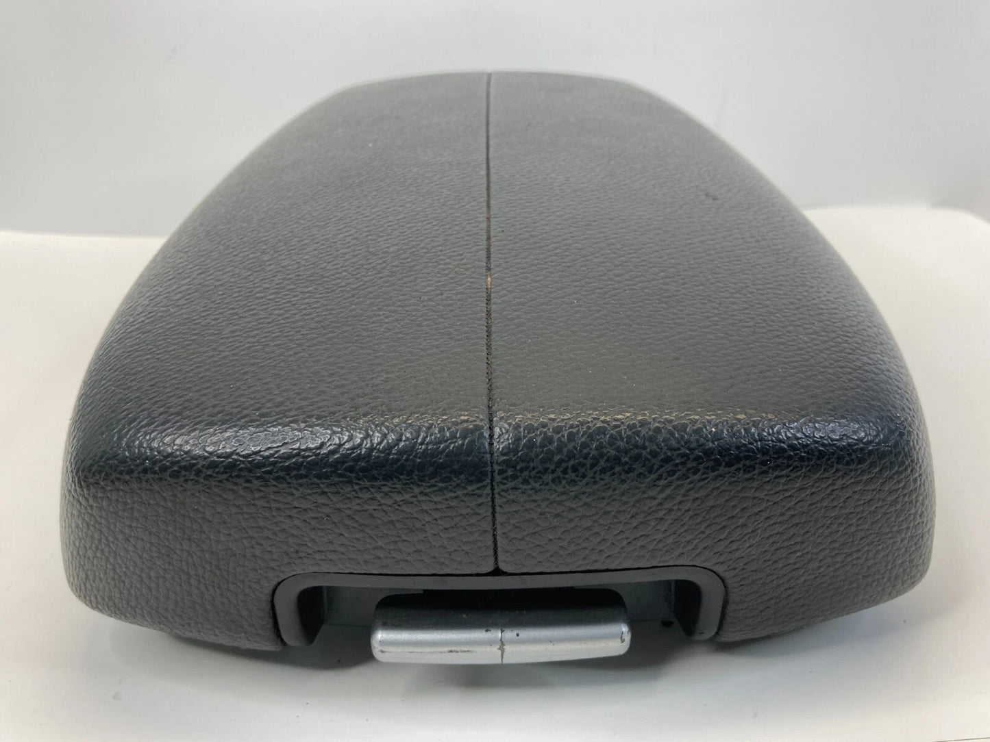 2011 2012 2013 KIA SORENTO CENTER CONSOLE ARMREST LID ASSEMBLY BLACK OEM